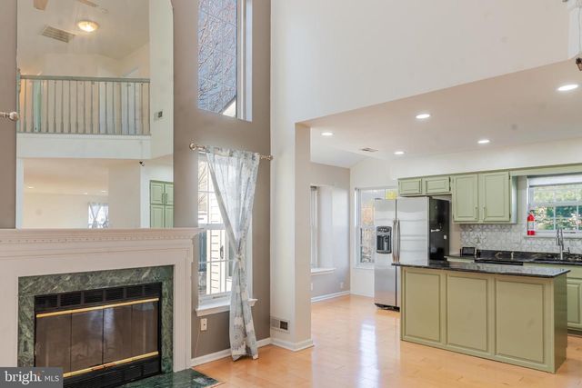 21 STOKES RD, Mount Laurel, NJ 08054