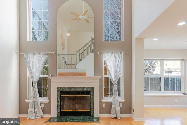 21 STOKES RD, Mount Laurel, NJ 08054