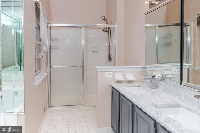 21 STOKES RD, Mount Laurel, NJ 08054