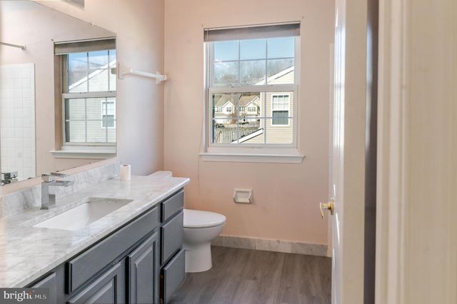 21 STOKES RD, Mount Laurel, NJ 08054