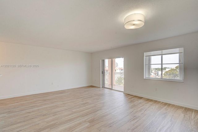 1 Alhambra Cir 601, Coral Gables, FL 33134