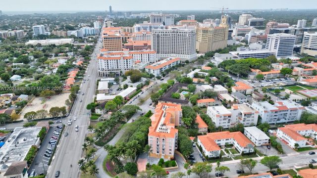 1 Alhambra Cir 601, Coral Gables, FL 33134