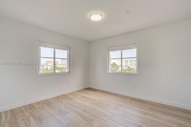 1 Alhambra Cir 601, Coral Gables, FL 33134