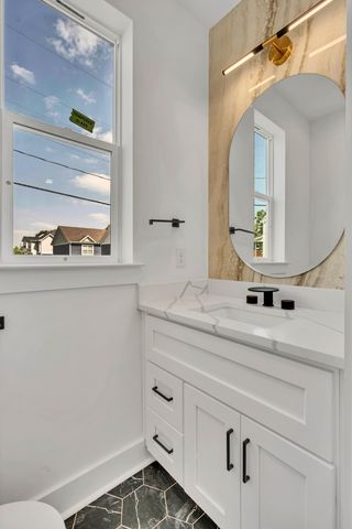 2146 18th Ave, N, Nashville, TN 37208