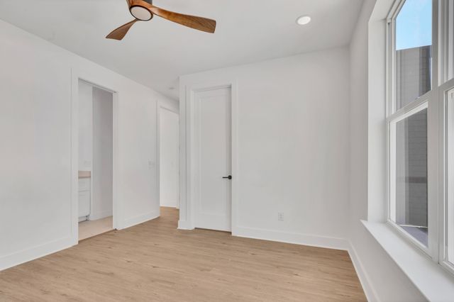 2146 18th Ave, N, Nashville, TN 37208