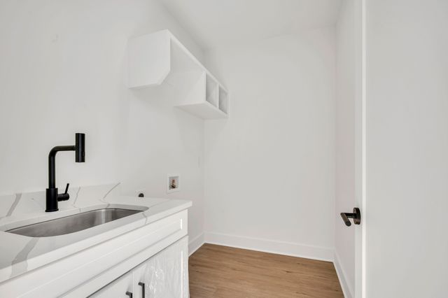 2146 18th Ave, N, Nashville, TN 37208