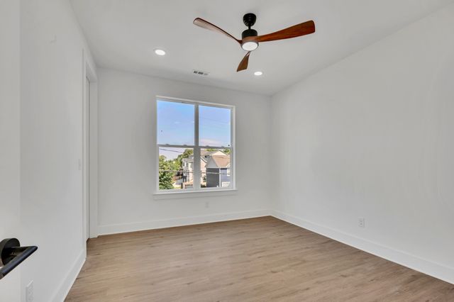 2146 18th Ave, N, Nashville, TN 37208