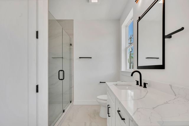 2146 18th Ave, N, Nashville, TN 37208