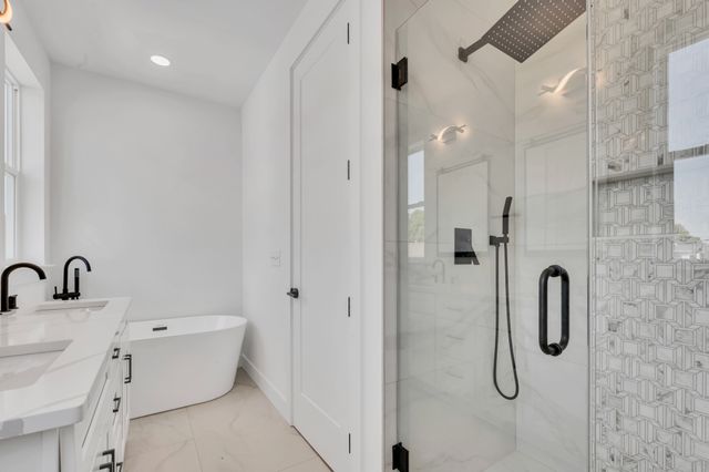 2146 18th Ave, N, Nashville, TN 37208