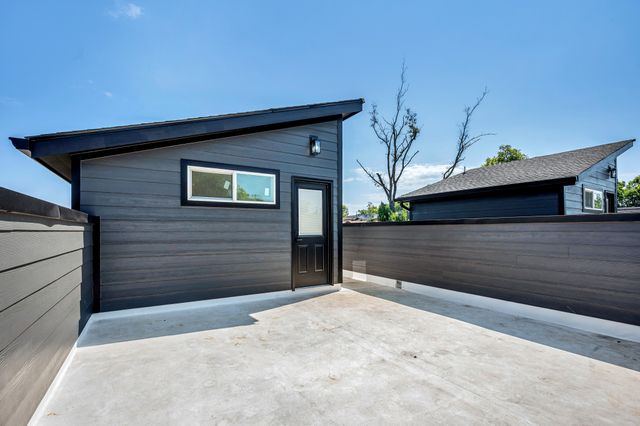 2146 18th Ave, N, Nashville, TN 37208