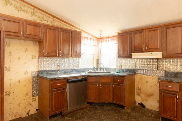 1015 Old Fall Creek Road, Monticello, KY 42633