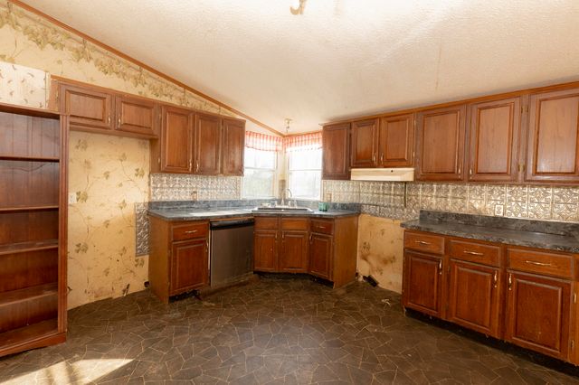 1015 Old Fall Creek Road, Monticello, KY 42633