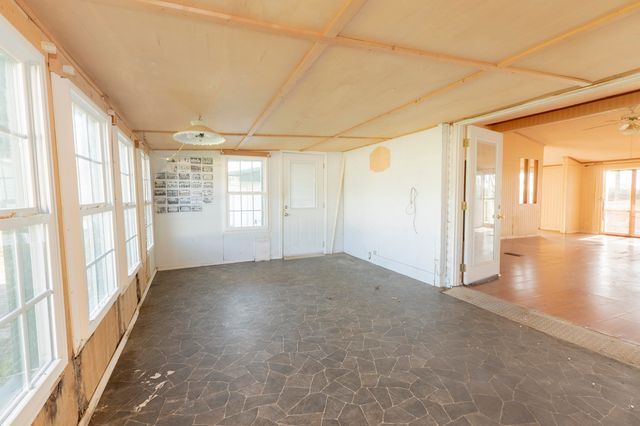 1015 Old Fall Creek Road, Monticello, KY 42633