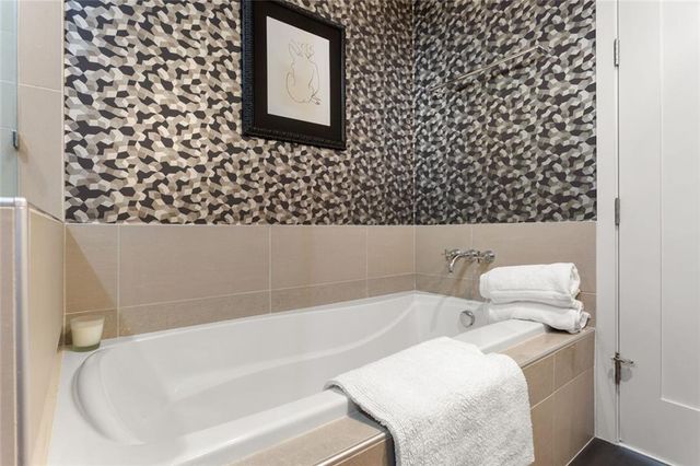 1820 Peachtree NW Road 402, Atlanta, GA 30309