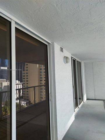 1200 N Brickell Bay Dr 1918, Miami, FL 33131