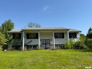 3013 W WESTPORT Road, Peoria, IL 61615
