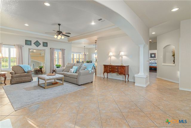 170 Castle Breeze Drive, Seguin, TX 78155