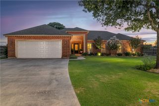 170 Castle Breeze Drive, Seguin, TX 78155