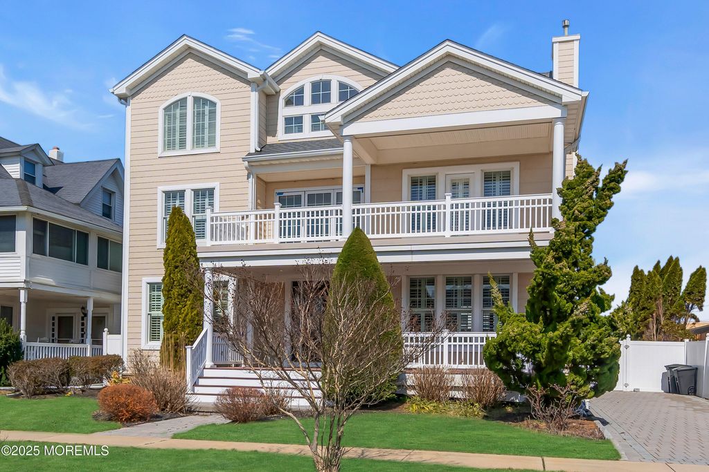 106 2nd Avenue, Belmar, NJ 07719