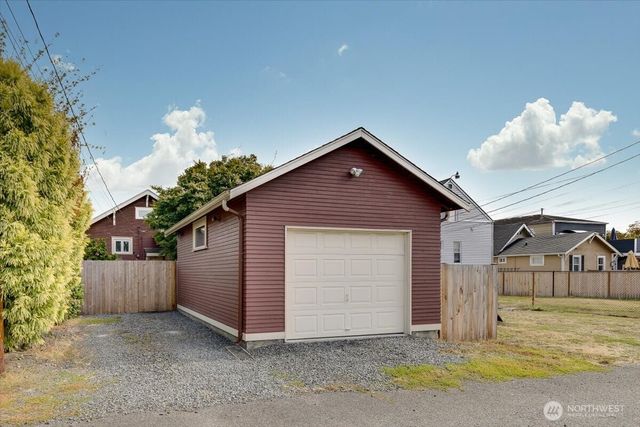 2020 Lombard Avenue, Everett, WA 98201