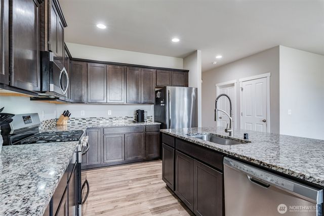 18806 106th Avenue Ct E, Puyallup, WA 98374