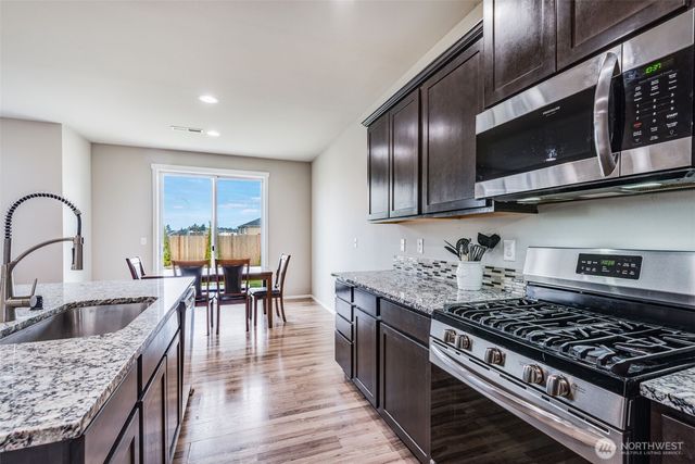 18806 106th Avenue Ct E, Puyallup, WA 98374