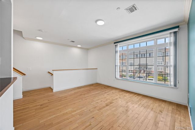 123 Heron Lane 454, Bronx, NY 10473