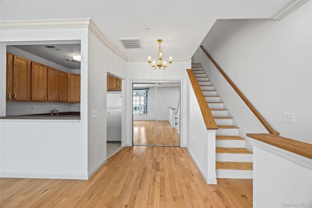 123 Heron Lane 454, Bronx, NY 10473