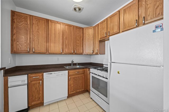 123 Heron Lane 454, Bronx, NY 10473