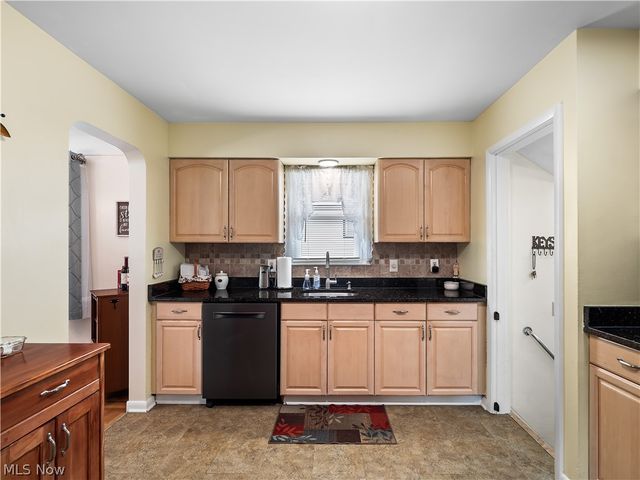 12305 Eastwood Boulevard, Garfield Heights, OH 44125