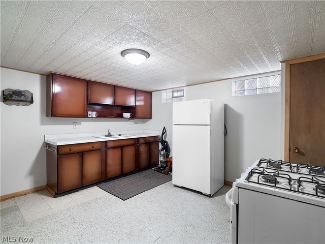 12305 Eastwood Boulevard, Garfield Heights, OH 44125