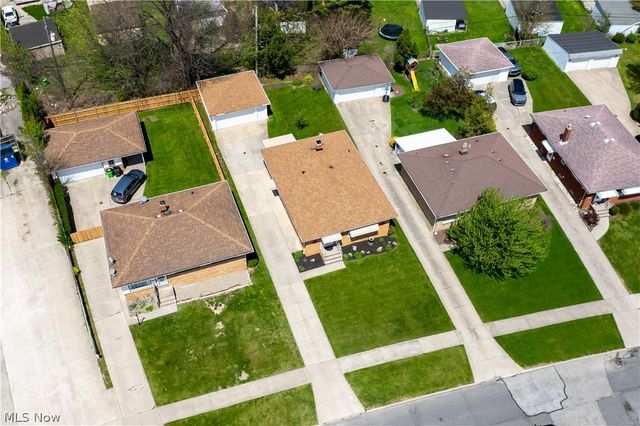 12305 Eastwood Boulevard, Garfield Heights, OH 44125