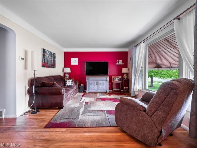 12305 Eastwood Boulevard, Garfield Heights, OH 44125