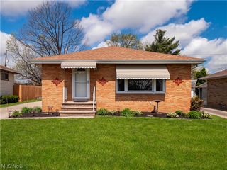 12305 Eastwood Boulevard, Garfield Heights, OH 44125