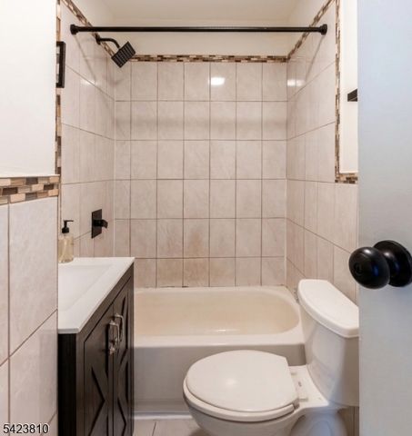76 N 4Th St, Paterson City, NJ 07522
