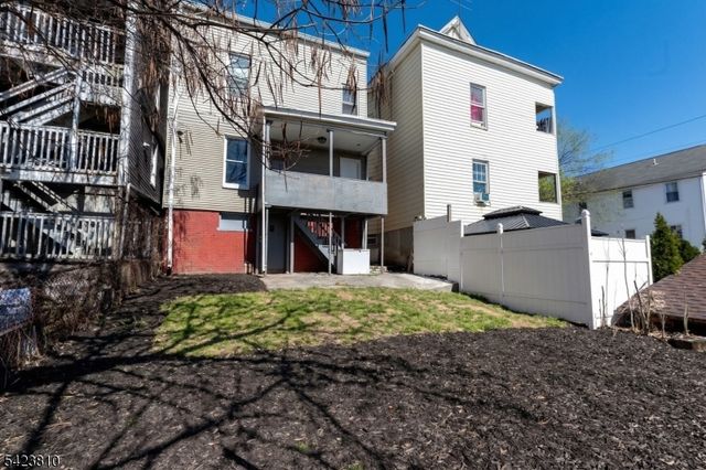 76 N 4Th St, Paterson City, NJ 07522