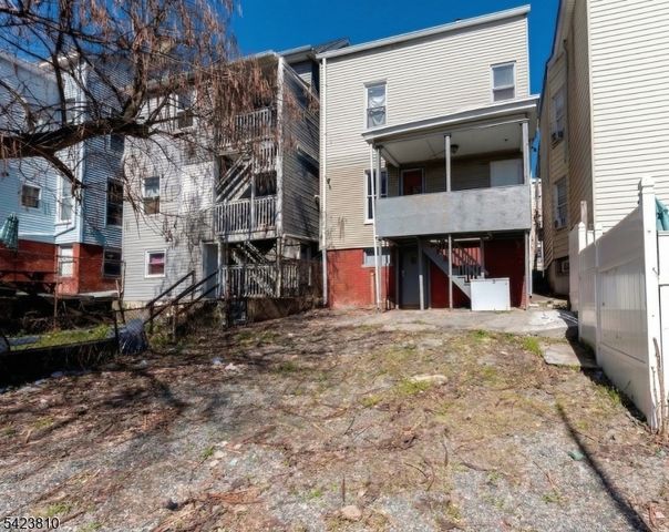 76 N 4Th St, Paterson City, NJ 07522