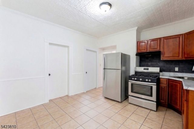 76 N 4Th St, Paterson City, NJ 07522