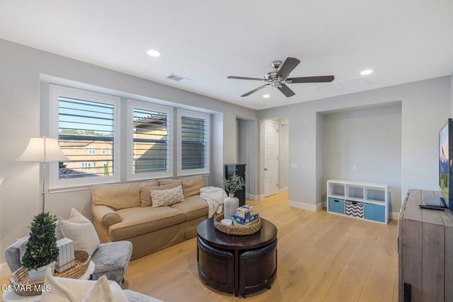 13148 Bent Grass Place, Moorpark, CA 93021