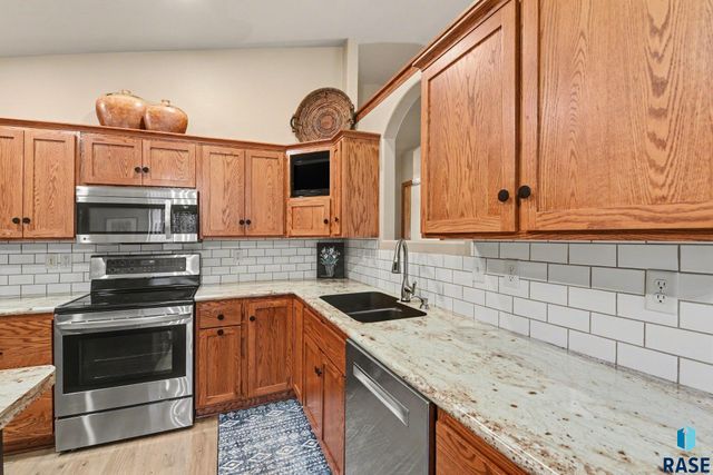 501 Pasque Flower Trl Trail, Brandon, SD 57005