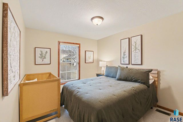 501 Pasque Flower Trl Trail, Brandon, SD 57005