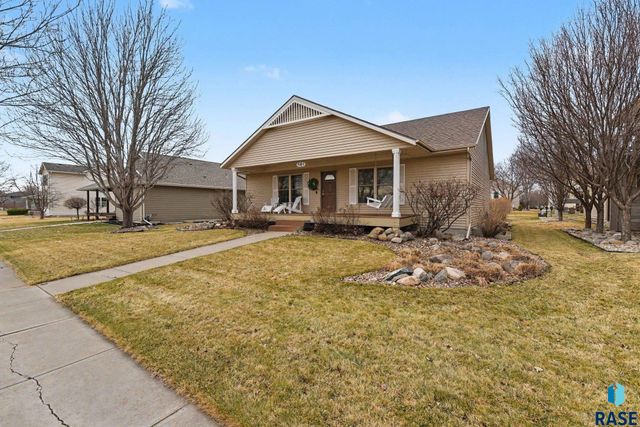 501 Pasque Flower Trl Trail, Brandon, SD 57005