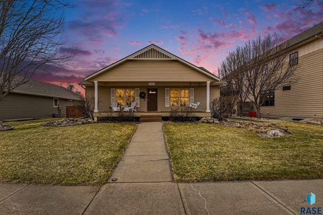 501 Pasque Flower Trl Trail, Brandon, SD 57005