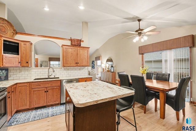 501 Pasque Flower Trl Trail, Brandon, SD 57005