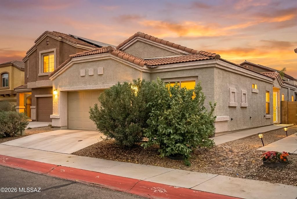 8784 N Norway Spruce Road, Tucson, AZ 85743