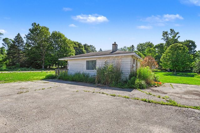 101 Millburg Drive, Bainbridge Twp, MI 49022