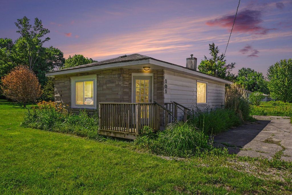 101 Millburg Drive, Bainbridge Twp, MI 49022