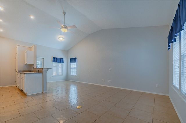 132 Pecan Harbor St, Rockport, TX 78382