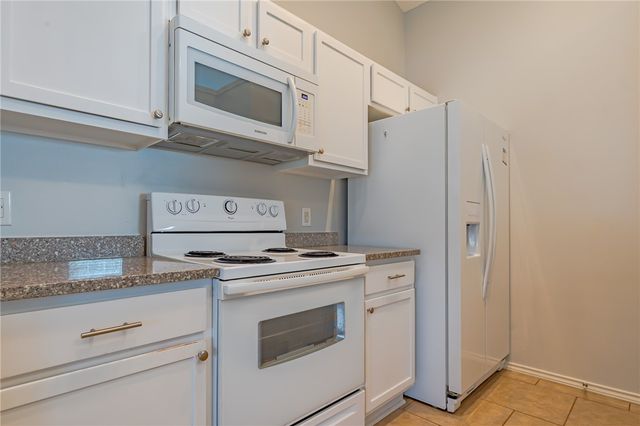 132 Pecan Harbor St, Rockport, TX 78382