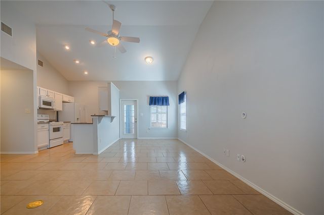 132 Pecan Harbor St, Rockport, TX 78382